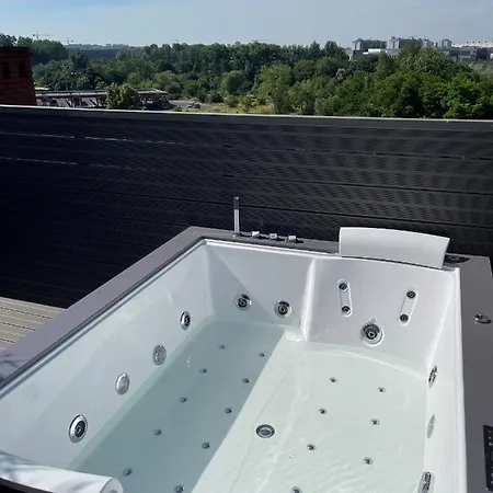 Srodka Boutique Hotel 3*