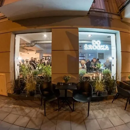 Srodka Boutique Готель