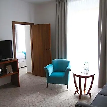 Srodka Boutique Hotel 3*