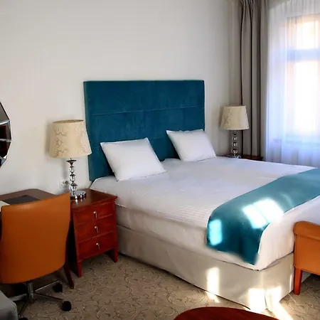 Srodka Boutique Hotel