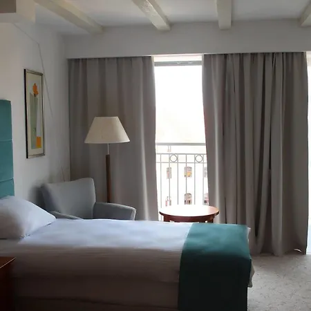 Srodka Boutique Hotel 3*