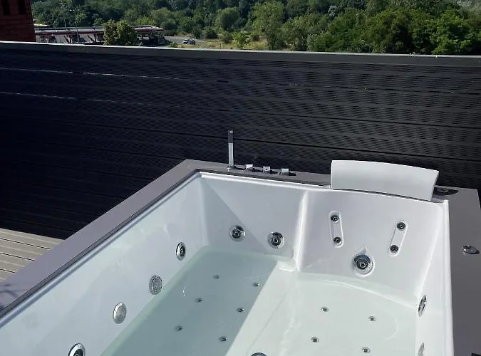 Srodka Boutique Hotell 3*